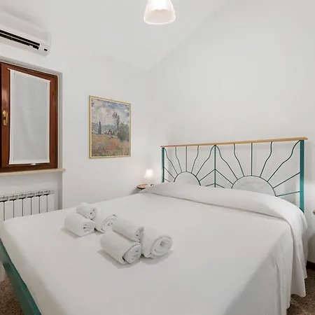 Villa Lucrezia *